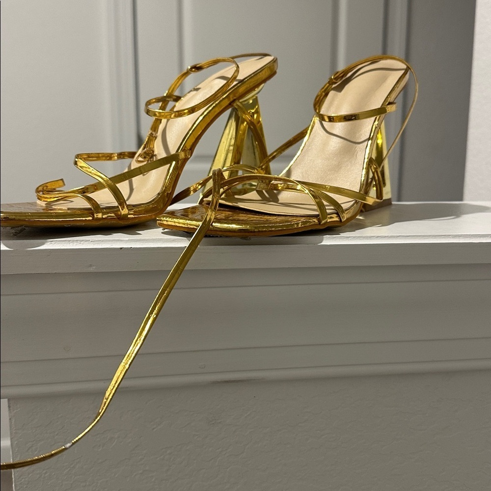 SHEIN Gold Geometric Heel Sandals - Picture 2 of 4